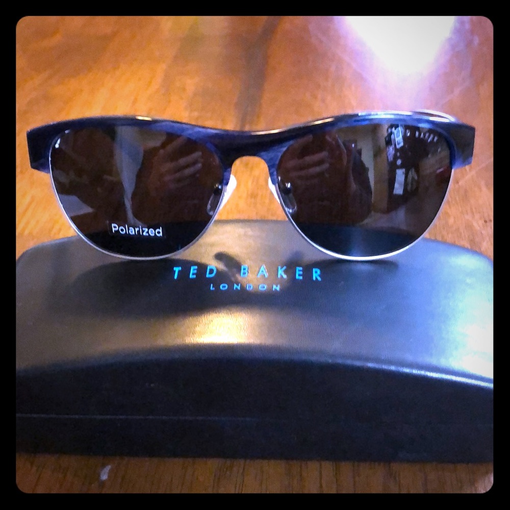 NWT Ted Baker sunglasses w blue/black trim